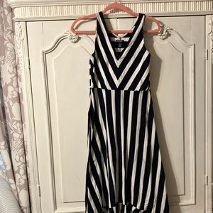 Chaps navy And white v neck dress small petite